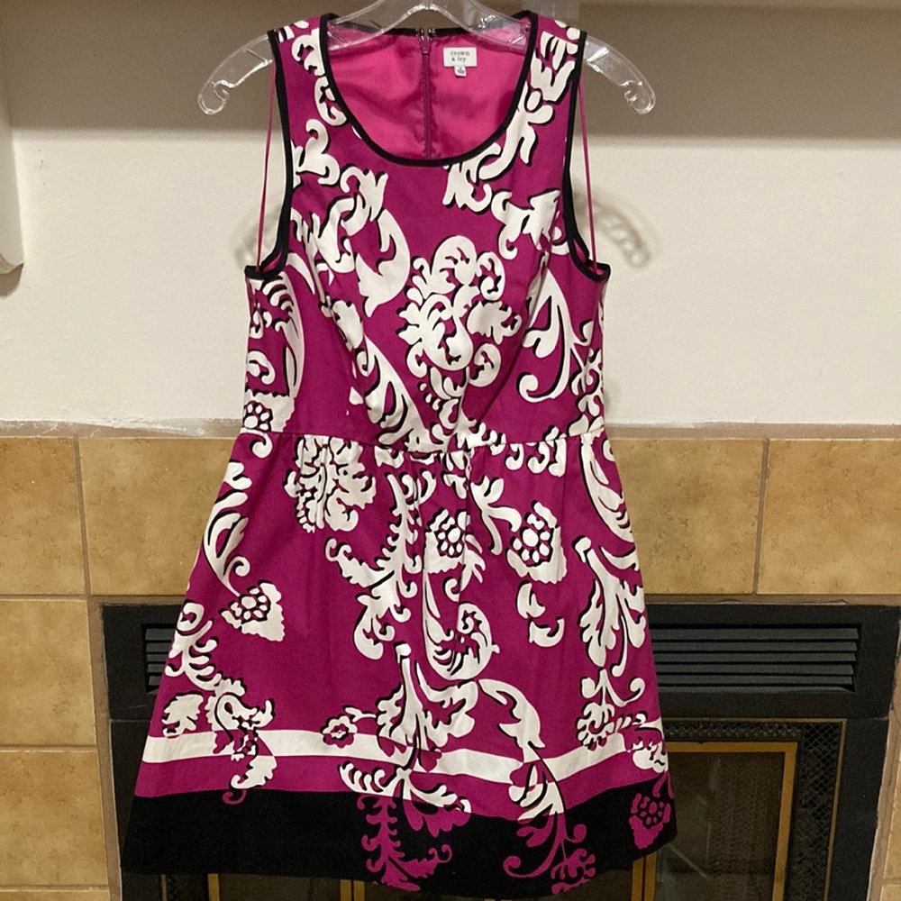 Crown And Ivy Women’s Dress (size 8)